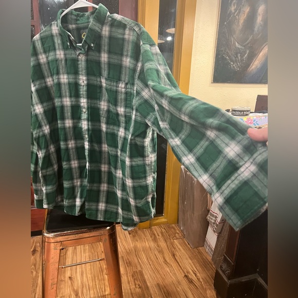 Cabela's Forest Green and White Plaid Shirt - Picture 4 of 5